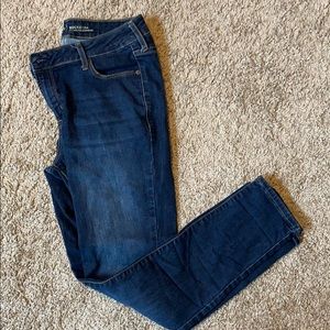 Old Navy Rockstar mid-rise skinny jean